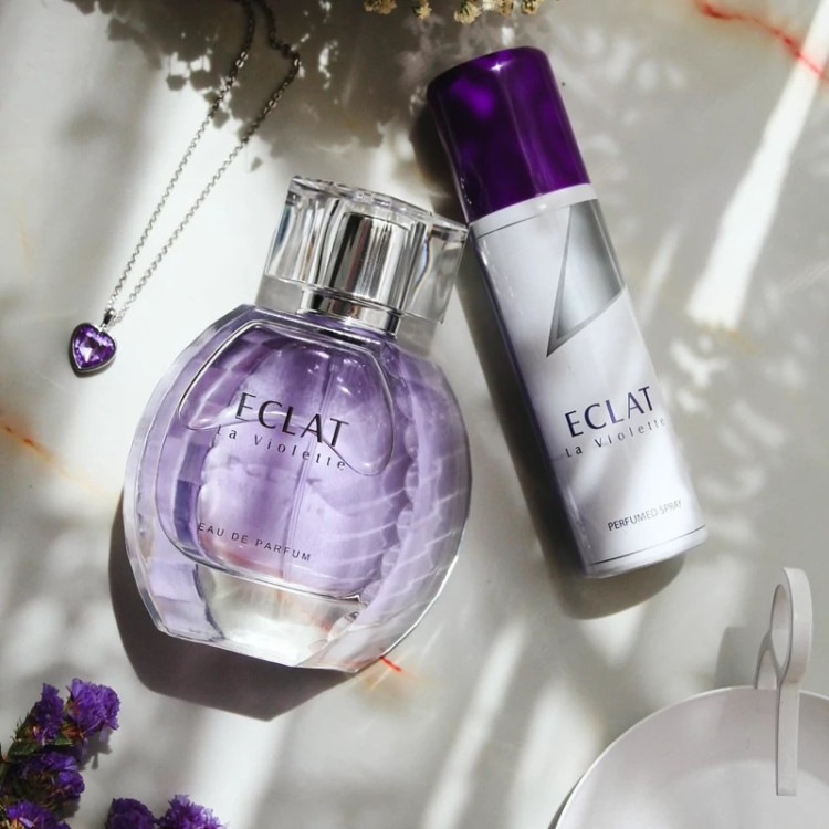 ادکلن ECLAT FRAGRANCE WORLD ادکلن اکلت زنانه شرکت فرگرانس با رایحه خنک و شیرین ماندگاری و پخش بوی خوب
